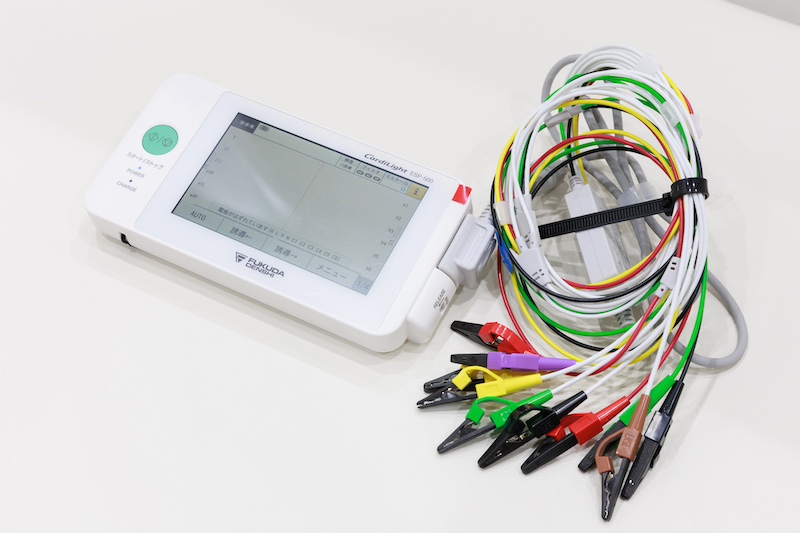 心電図検査機器